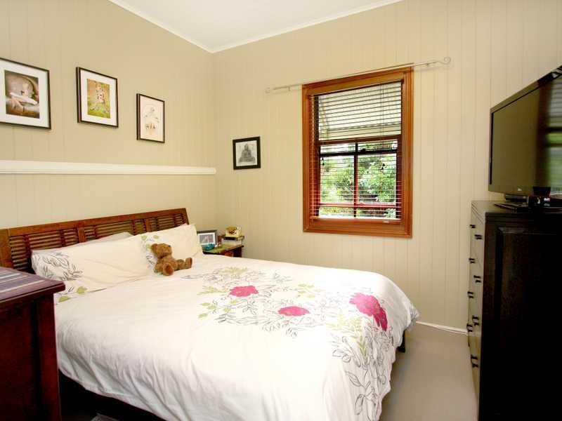 27 Stephenson Street, Sadliers Crossing QLD 4305