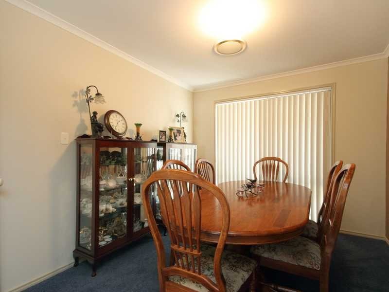 74 Kensington Drive, Flinders View QLD 4305