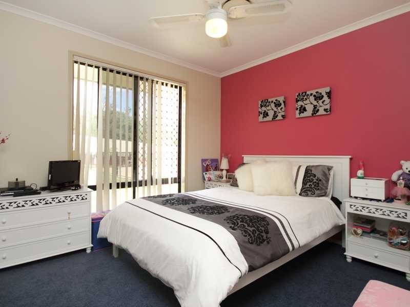 74 Kensington Drive, Flinders View QLD 4305