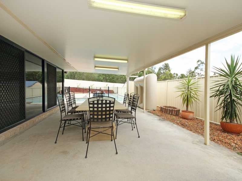 74 Kensington Drive, Flinders View QLD 4305