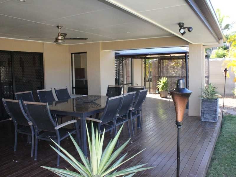 14 Alexandra Close, Flinders View QLD 4305