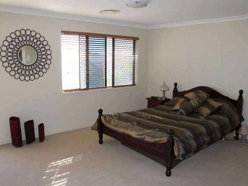 14 Alexandra Close, Flinders View QLD 4305