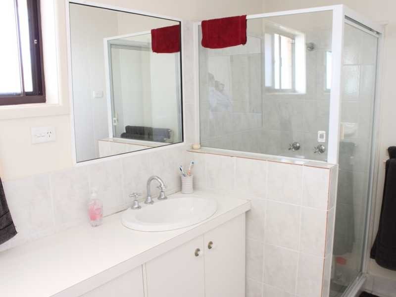23 Dulcie Street, Raceview QLD 4305