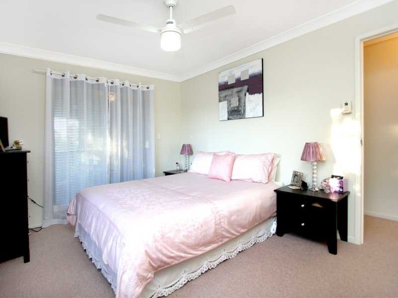 Unit 2/4 Toft Drive, Raceview QLD 4305