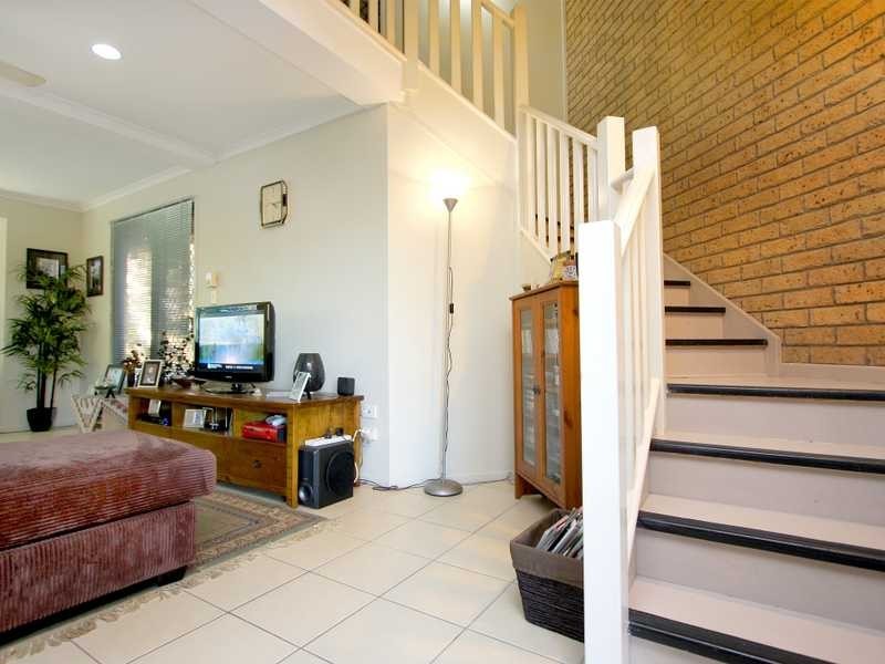 Unit 2/4 Toft Drive, Raceview QLD 4305
