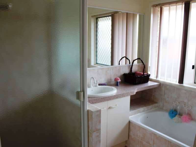 7 Birch Court, Yamanto QLD 4305