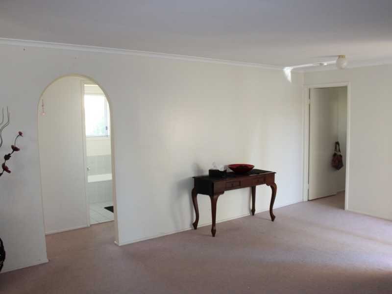 84 Equestrian Drive, Yamanto QLD 4305