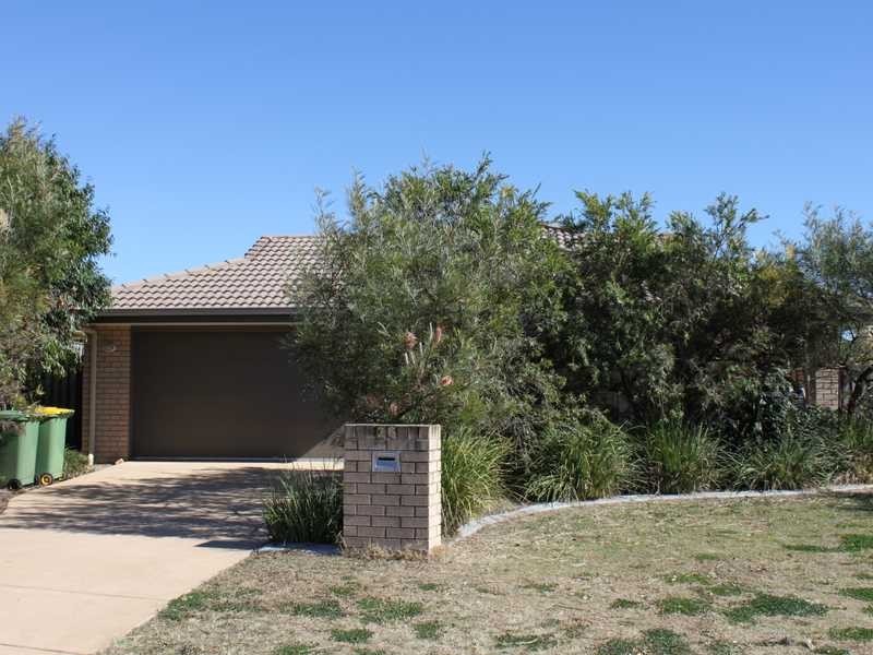 26 Scottsdale Street, Raceview QLD 4305