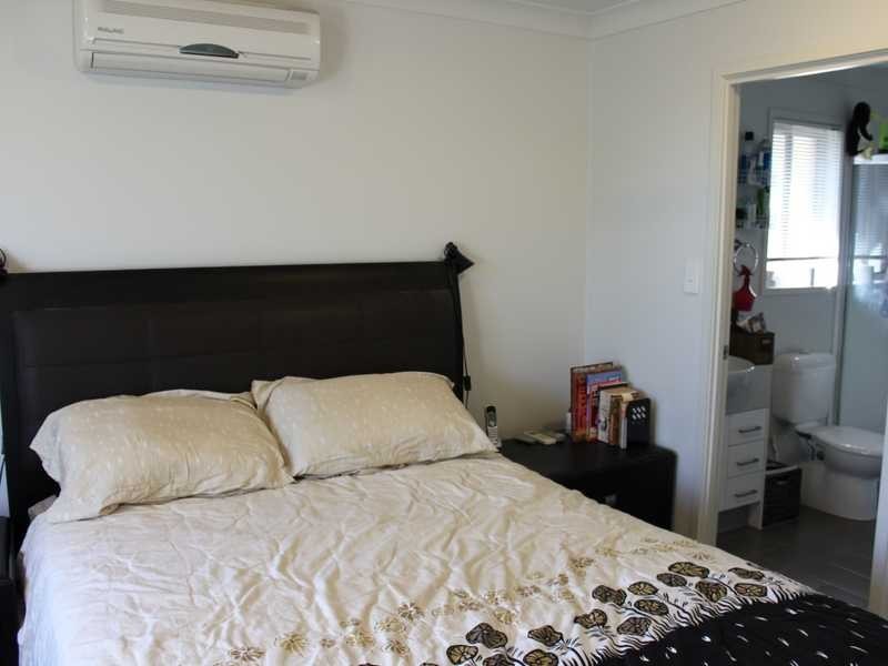 26 Scottsdale Street, Raceview QLD 4305