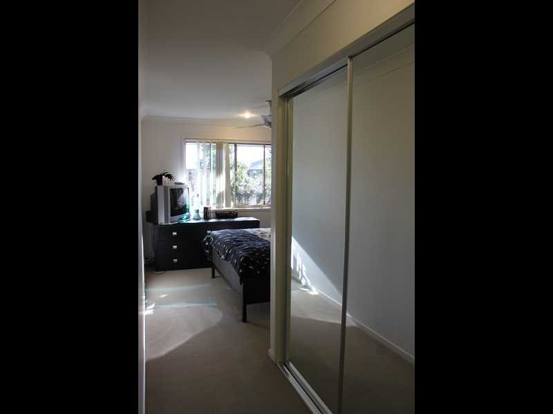 26 Scottsdale Street, Raceview QLD 4305