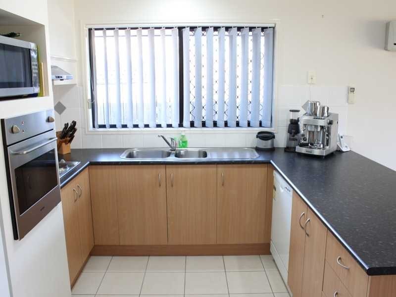 32 Lakeview Drive, Deebing Heights QLD 4306