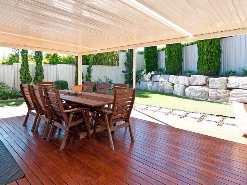 2 Bentley Court, Flinders View QLD 4305