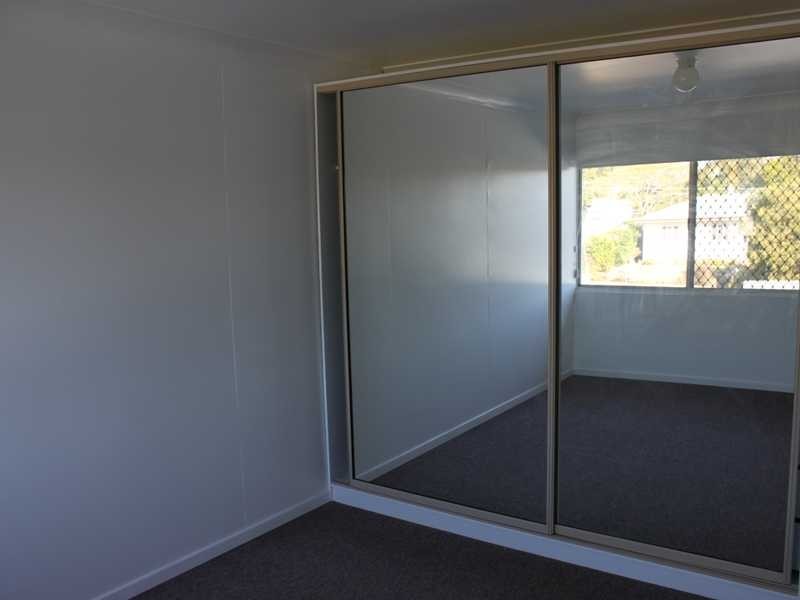 Unit 3/166 Blackstone Road, Silkstone QLD 4304