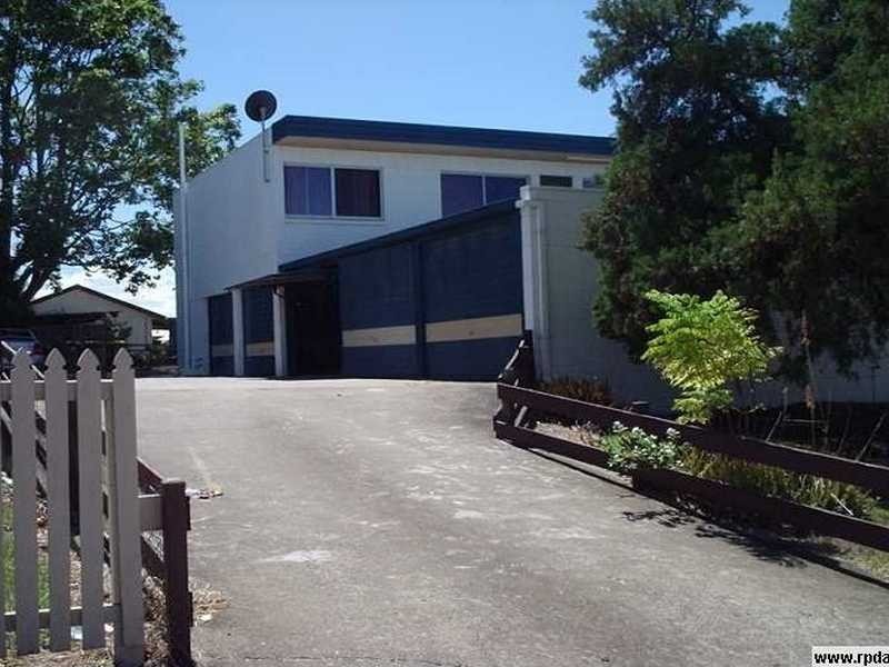 Unit 3/166 Blackstone Road, Silkstone QLD 4304