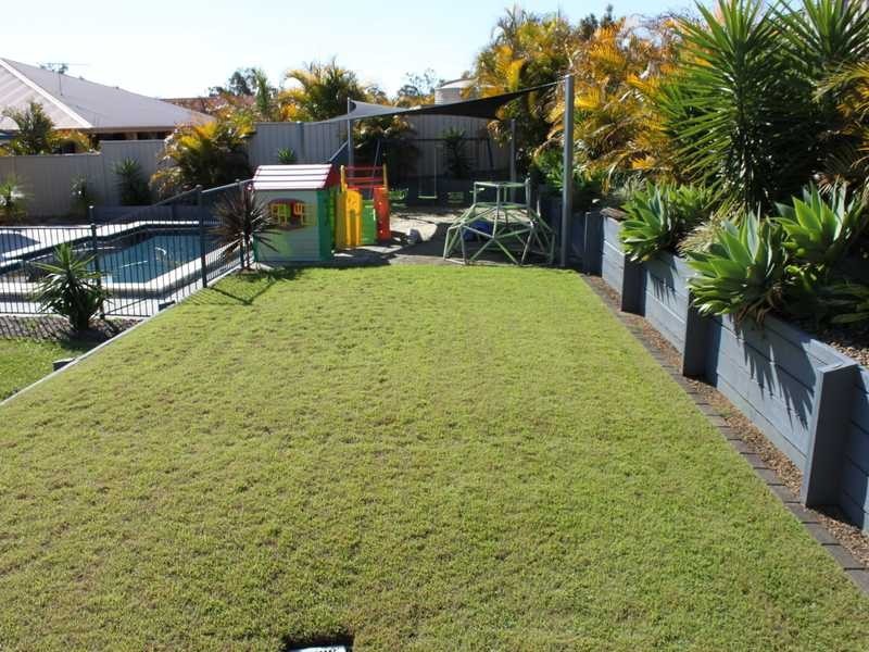 3 Alexandra Close, Flinders View QLD 4305