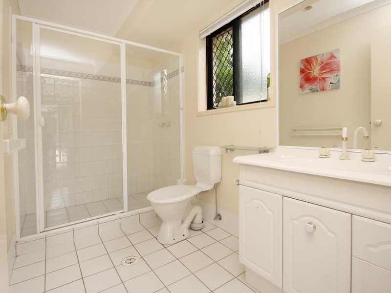 3 Alexandra Close, Flinders View QLD 4305