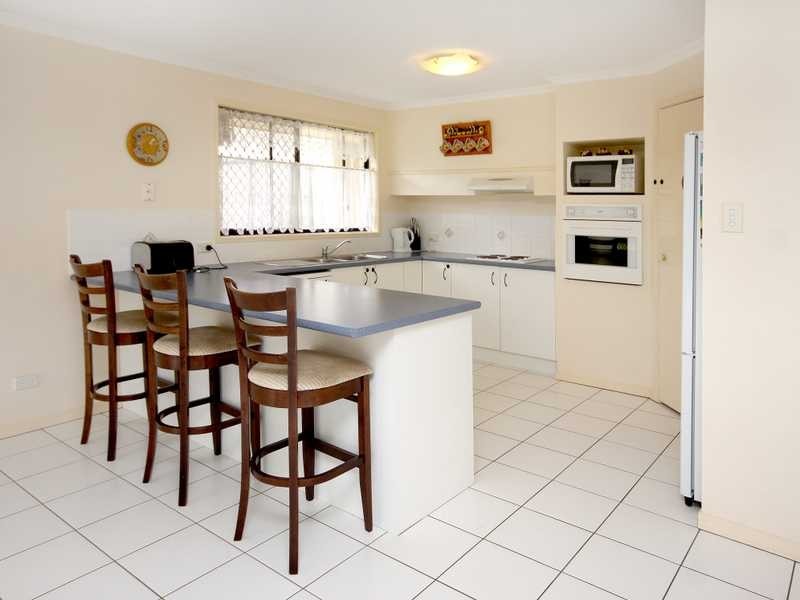 3 Alexandra Close, Flinders View QLD 4305