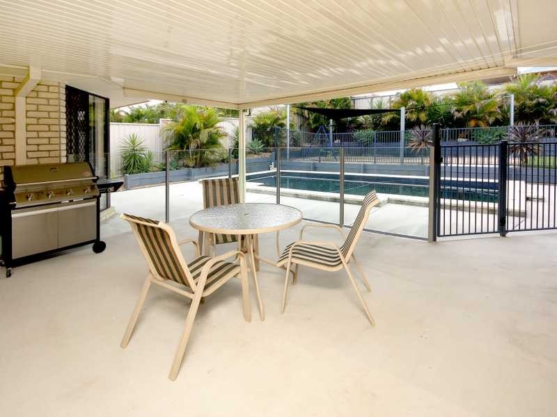 3 Alexandra Close, Flinders View QLD 4305