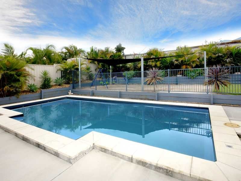 3 Alexandra Close, Flinders View QLD 4305