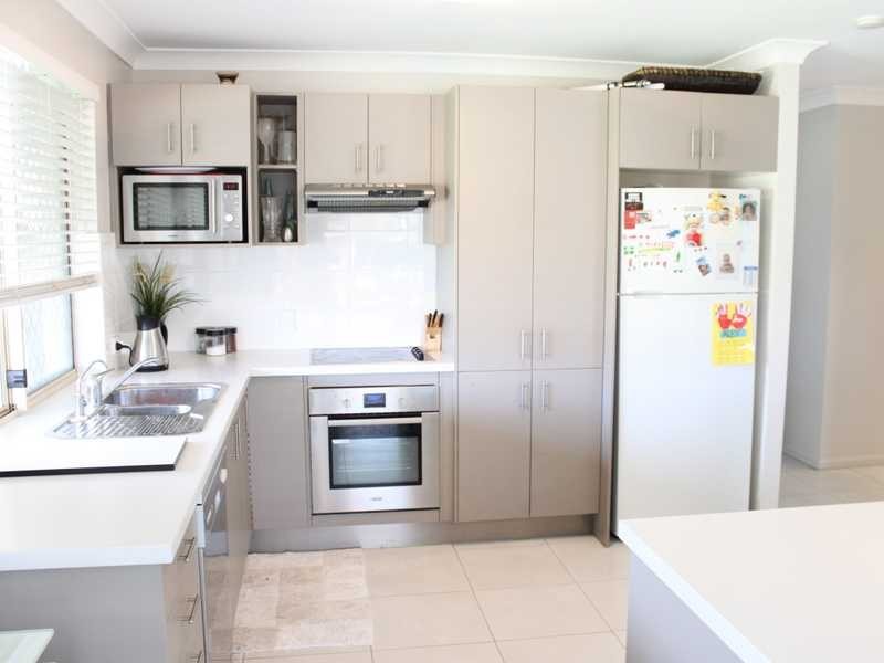 4 Pinkwood Court, Yamanto QLD 4305