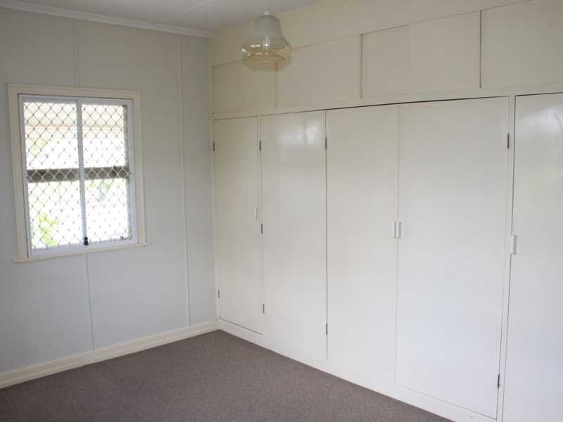 42 Briggs Road, Raceview QLD 4305