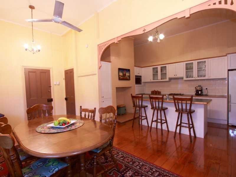 20 Thomas Street, Blackstone QLD 4304