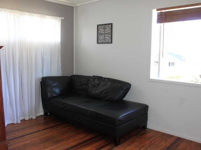 32 Price Street, Riverview QLD 4303