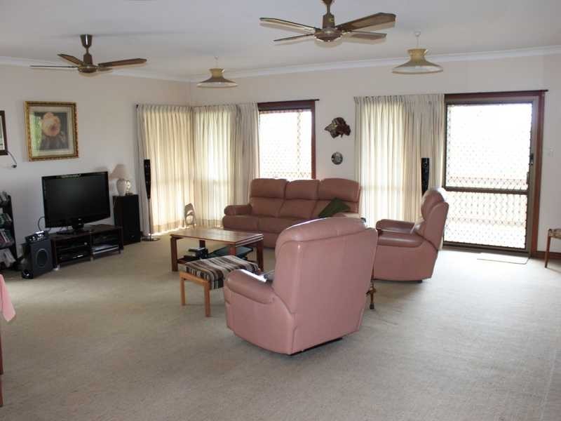 1169 Mt Crosby Rd, Karana Downs QLD 4306