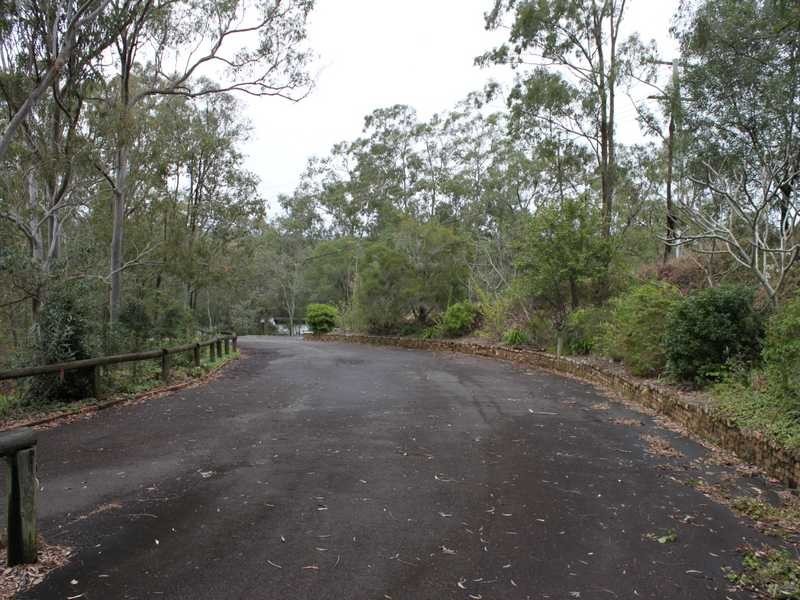 1169 Mt Crosby Rd, Karana Downs QLD 4306