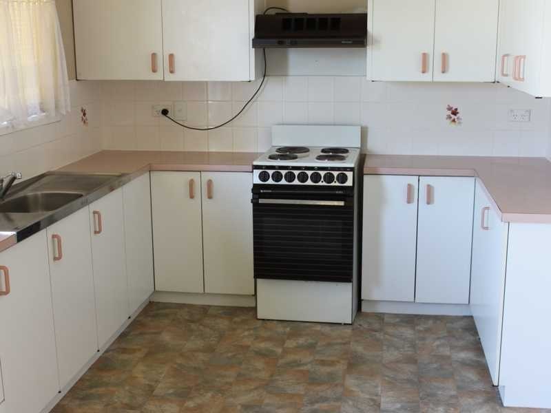 223 Blackstone Road, Silkstone QLD 4304