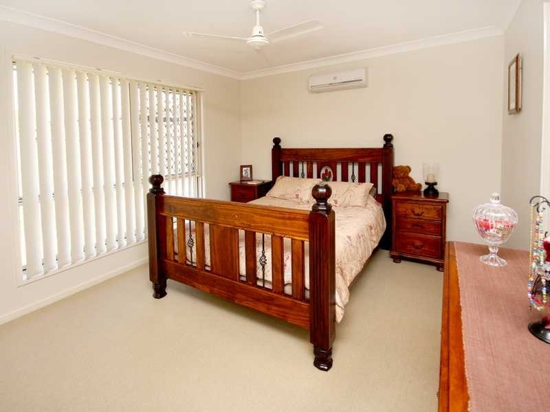 15 Waratah Court, Yamanto QLD 4305
