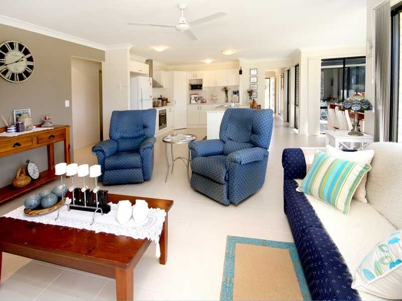 9 Thompson Court, Kensington Grove QLD 4341