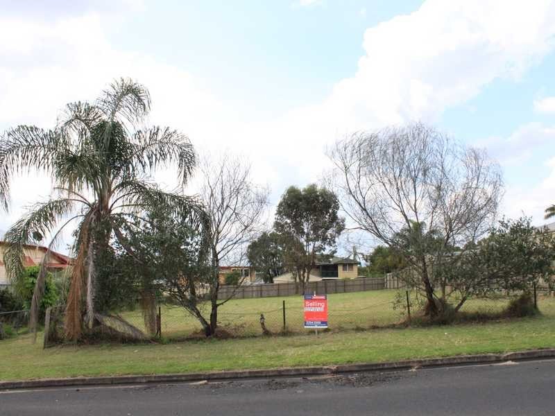 11 Mary Street, Bundamba QLD 4304