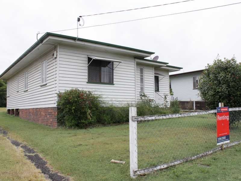 37 Dudleigh Street, North Booval QLD 4304