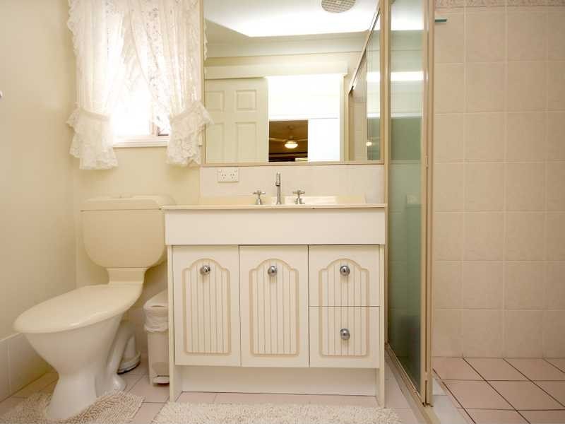 8 Kelso Close, Yamanto QLD 4305