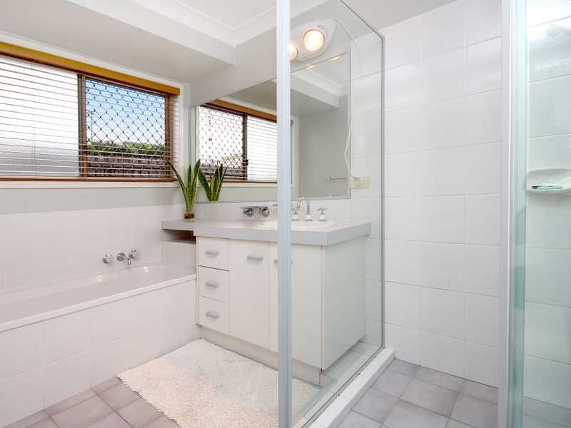 8 Kelso Close, Yamanto QLD 4305