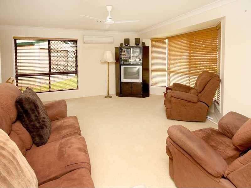 8 Kelso Close, Yamanto QLD 4305