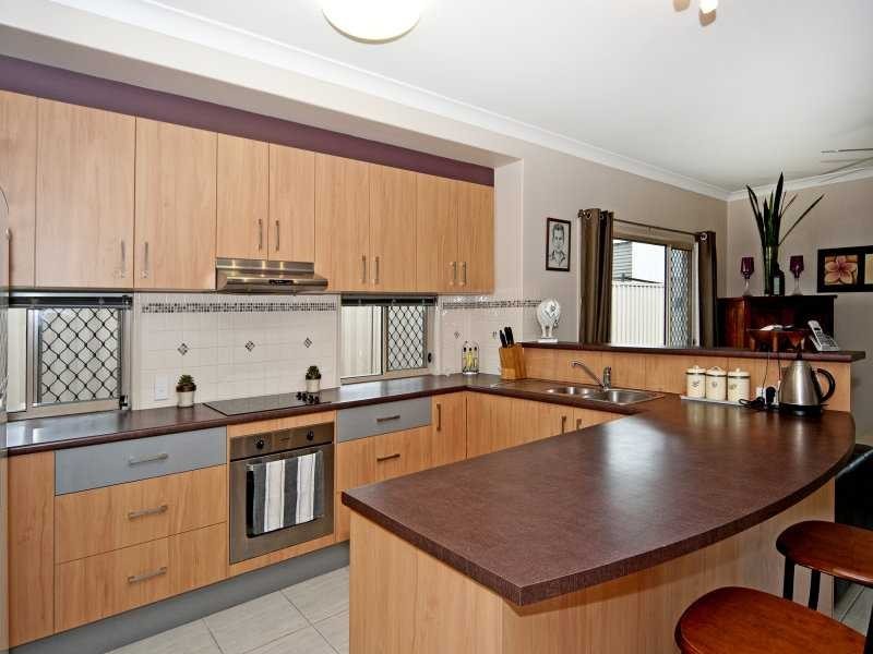 12 McQueen Court, Flinders View QLD 4305