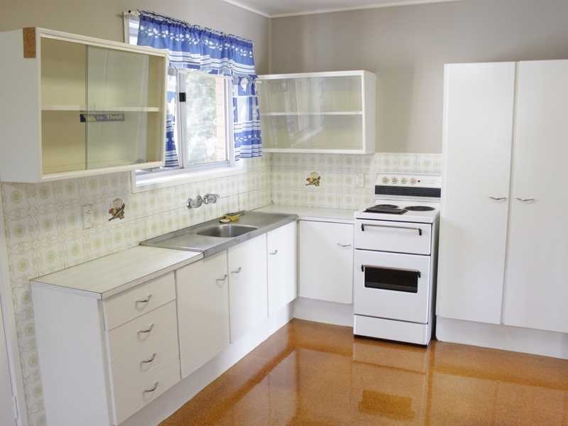10 Geraldine Avenue, North Ipswich QLD 4305