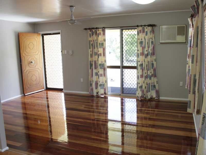 10 Geraldine Avenue, North Ipswich QLD 4305