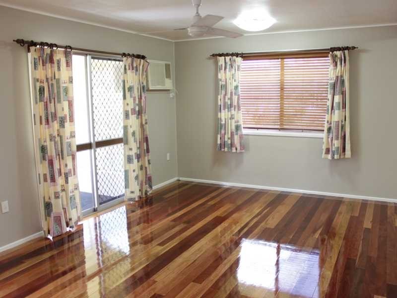 10 Geraldine Avenue, North Ipswich QLD 4305