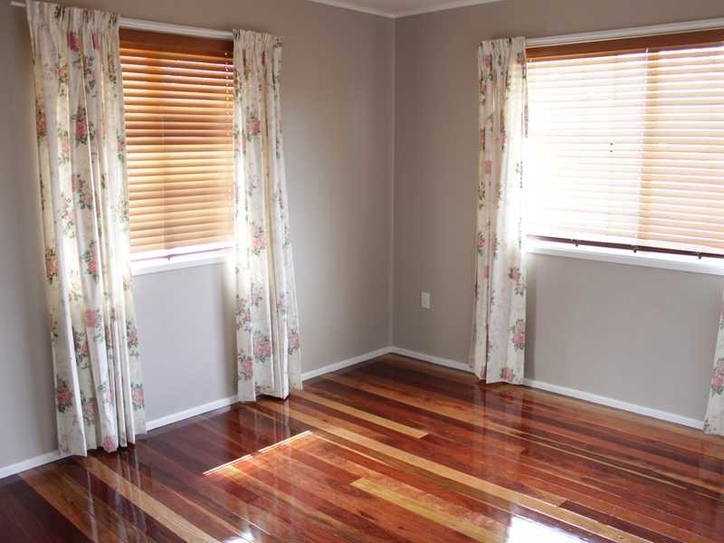 10 Geraldine Avenue, North Ipswich QLD 4305