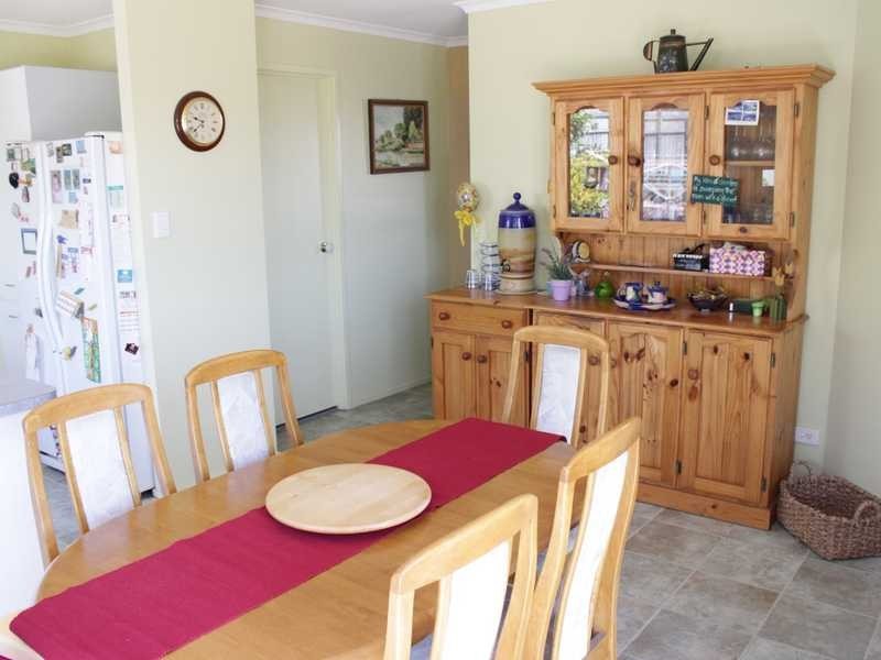 13 Clifton Street, Booval QLD 4304