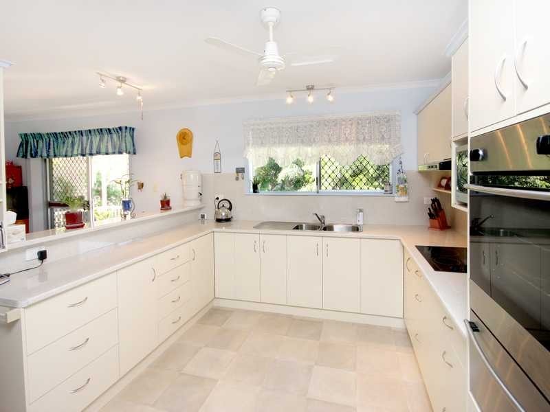 13 Olbern Crescent, Yamanto QLD 4305