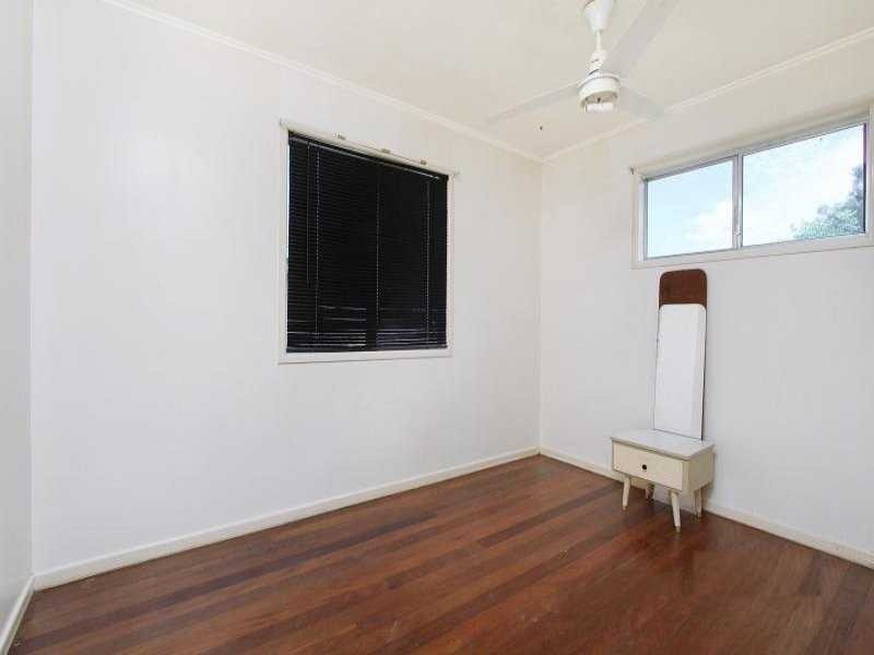 19 Gwendoline Street, Raceview QLD 4305