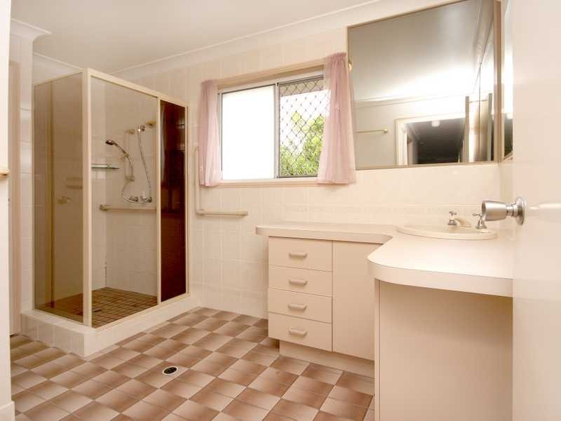 8 Highmead Drive, Brassall QLD 4305