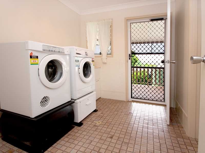 8 Highmead Drive, Brassall QLD 4305