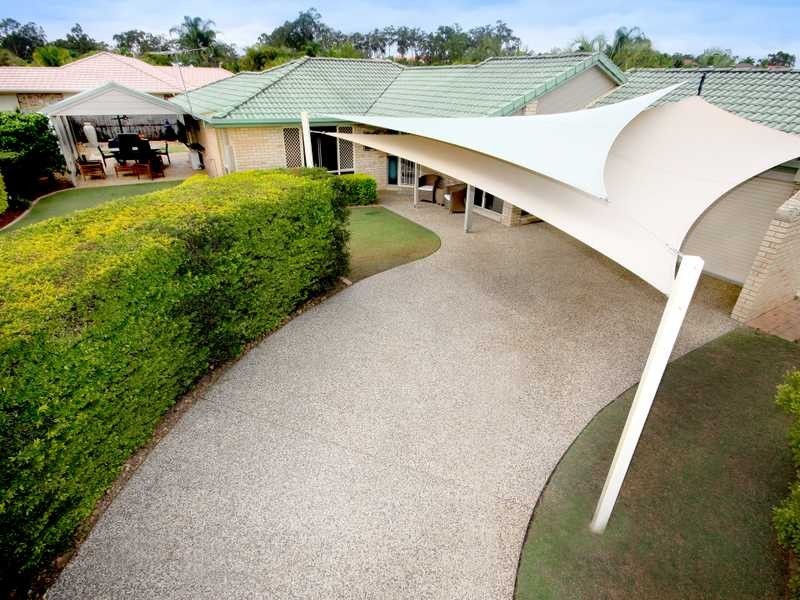 10 Sandalwood Drive, Yamanto QLD 4305