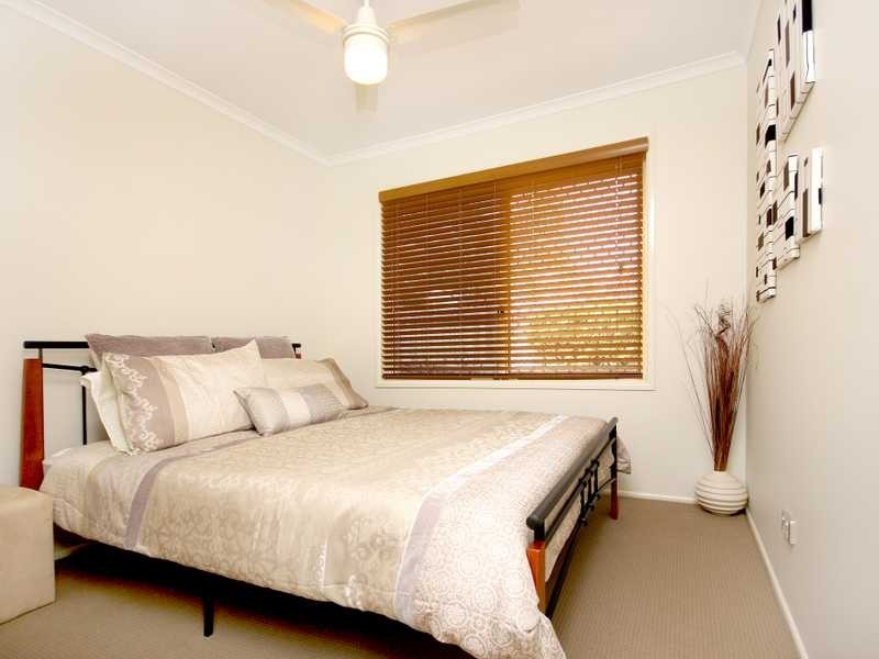 10 Sandalwood Drive, Yamanto QLD 4305