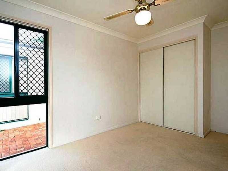 14 Walnut Close, Yamanto QLD 4305